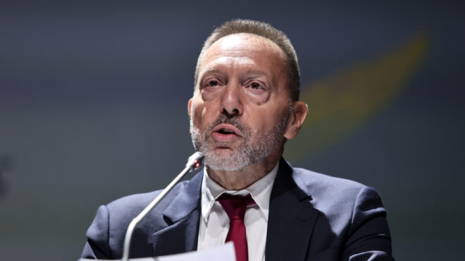 καμπανάκι-από-στουρνάρα-για-μεταρρ-562970497