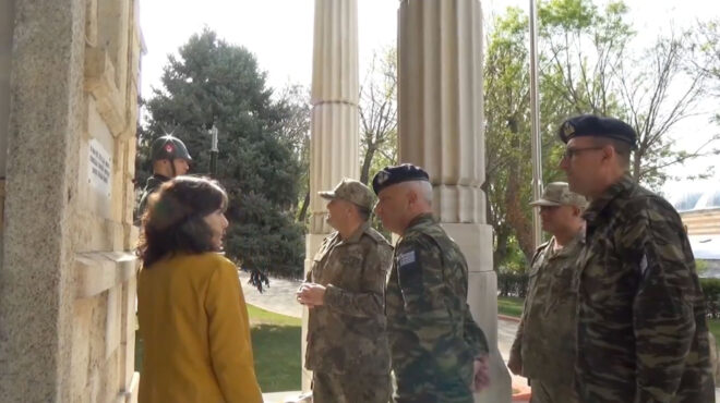 επίσκεψη-ελλήνων-στρατιωτικών-σε-του-562987507