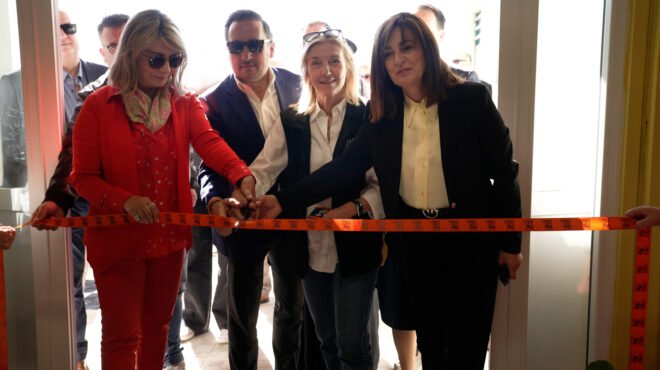 to-μαζί-για-το-παιδί-στηρίζει-τον-πυρό-562975360