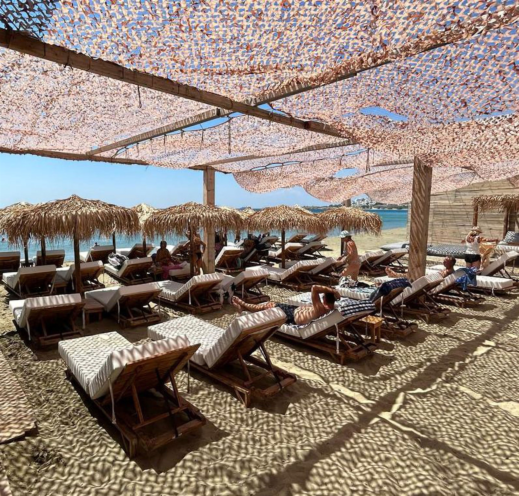 Ξεκινούν οι έλεγχοι σε παραλίες από ΑΑΔΕ, κτηματικές υπηρεσίες και δήμους-1