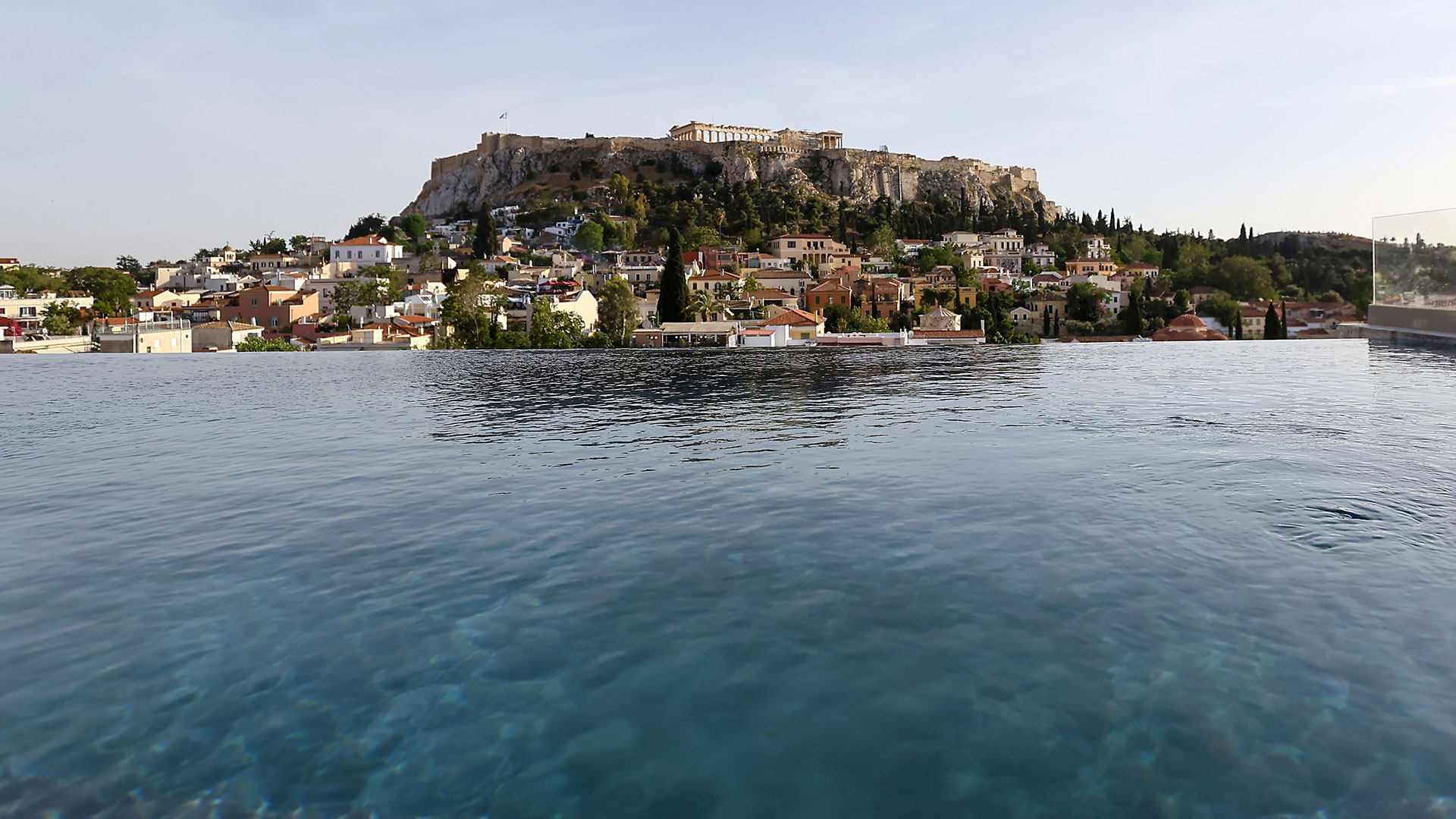 Περιοδικό HOURS – Το ξεκίνημα μιας νέας εποχής-13