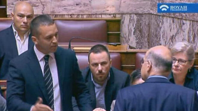 βουλή-το-χρονικό-των-περιστατικών-βία-562998109