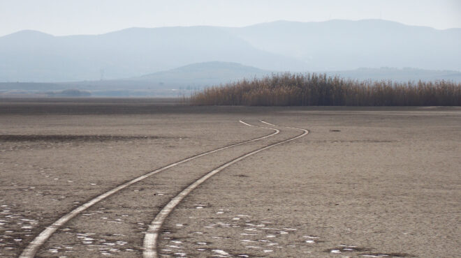 ο-χάρτης-των-γεωτρήσεων-νερού-και-η-πλη-562962949