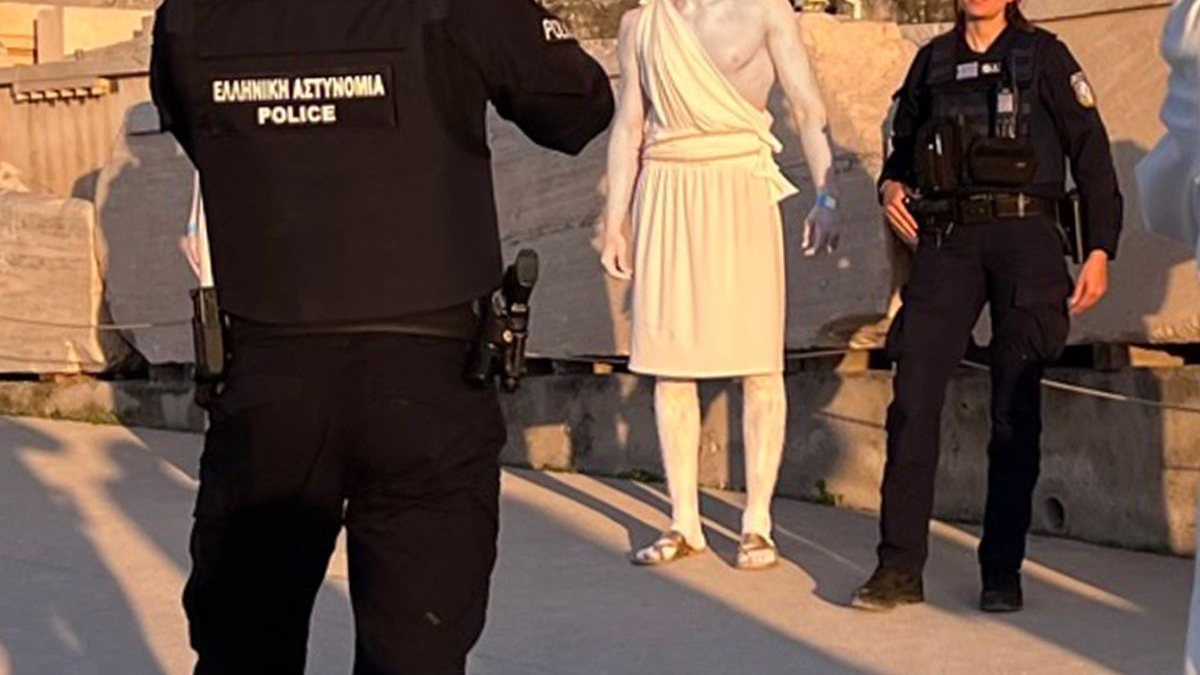 Ακρόπολη: Τι απαντά η εταιρεία που διοργάνωσε τη «φιέστα»-3