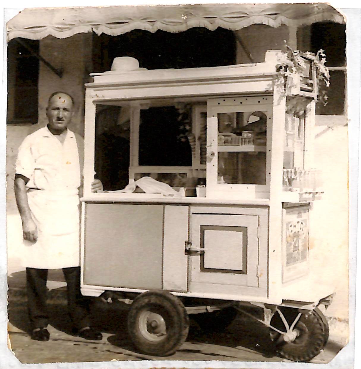 «Πάρε, πάρε, πάρε, πάρε!»: ένα μουσείο αναβιώνει την παλιά αγορά της Σύρου-2