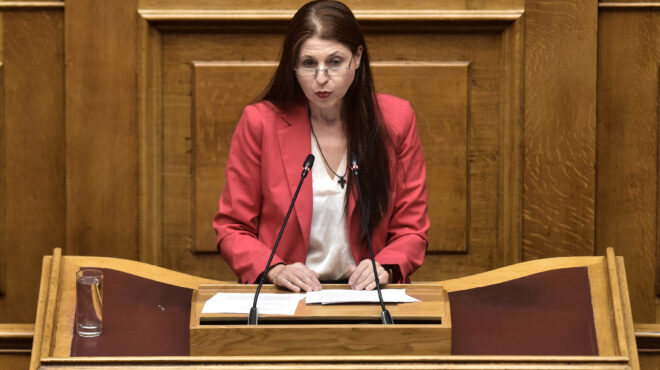 η-νδ-καταδικάζει-την-επίθεση-στη-βουλε-562992163