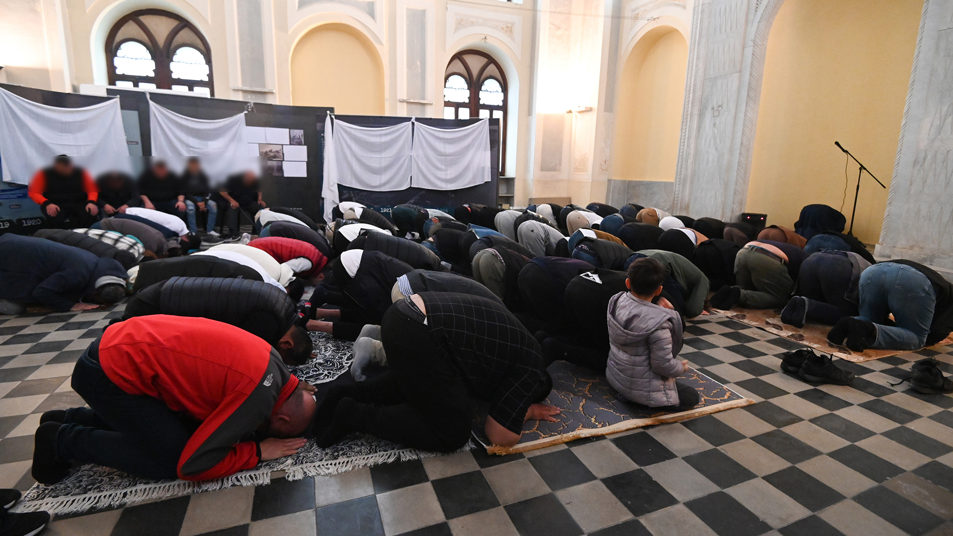 Θεσσαλονίκη: Ανοιξε μετά από 102 χρόνια το Γενί Τζαμί για το Ραμαζάνι (φωτογραφίες)-2