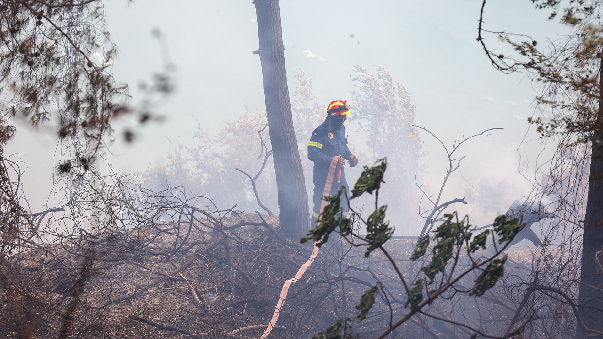Σούδα: Χωρίς ενεργό μέτωπο η πυρκαγιά – Σε επιφυλακή οι Αρχές λόγω των υψηλών μποφόρ-4