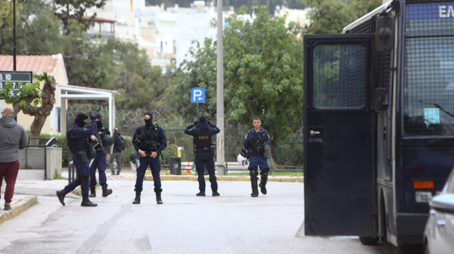 χούλιγκαν-στην-ευελπίδων-31-συλληφθέντ-563002843