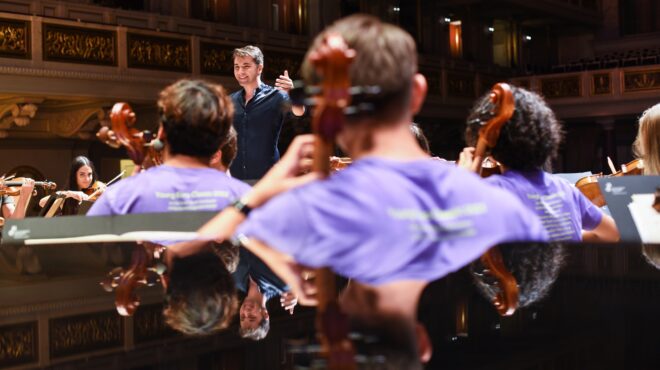 δ-γραμμένος-ντεμπούτο-στη-νέα-υόρκη-562977406