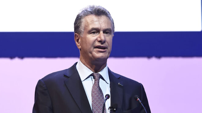 δεν-διεκδικεί-νέα-θητεία-ο-δημ-παπαλεξ-562994254