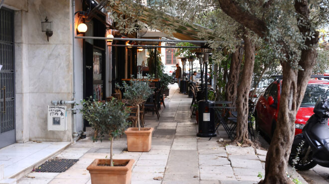 χ-δούκας-ελεγχοι-για-παράνομα-τραπεζο-562966246