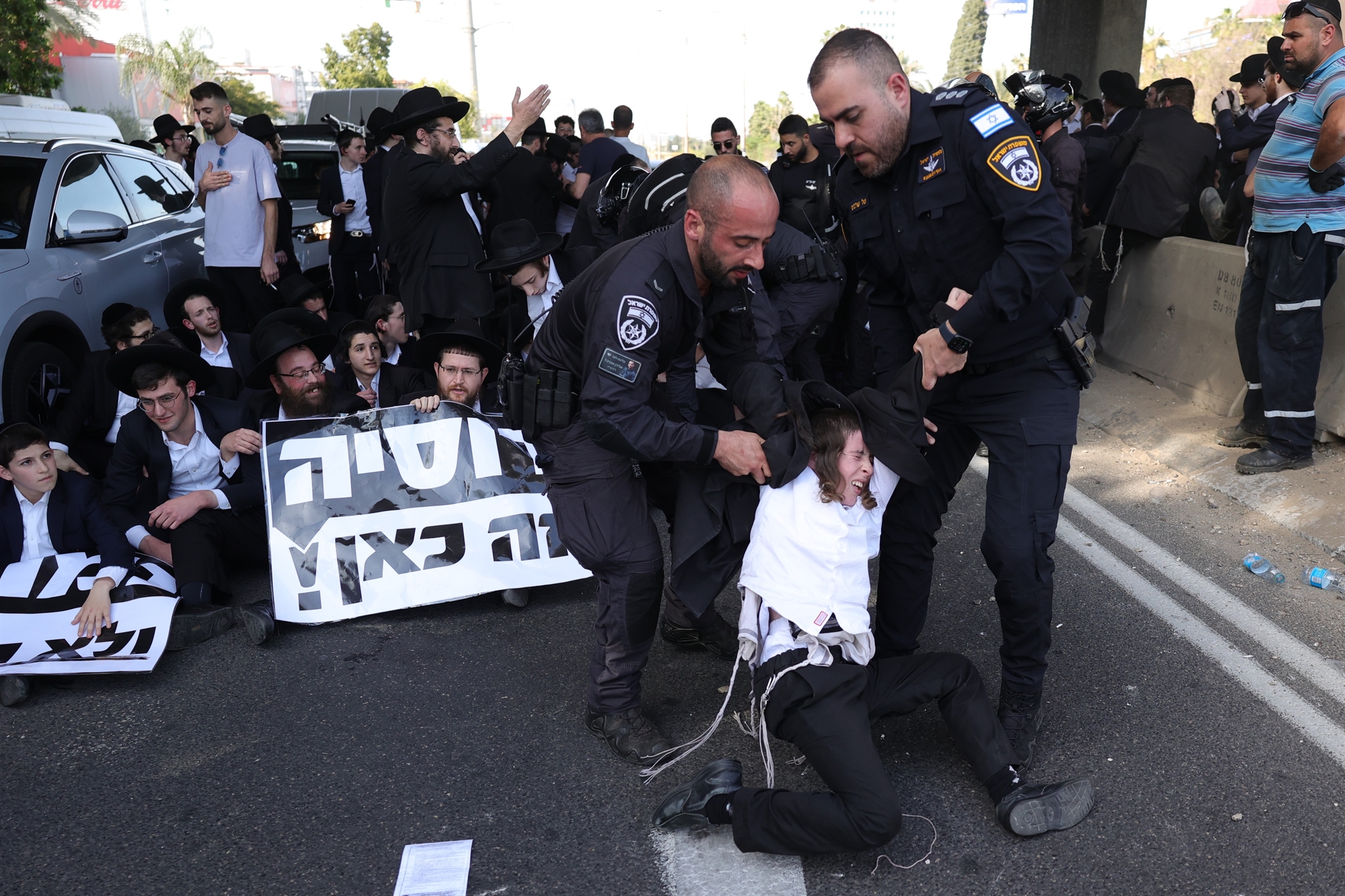 Ισραήλ: «Αγκάθι» η θητεία των υπερορθοδόξων-1