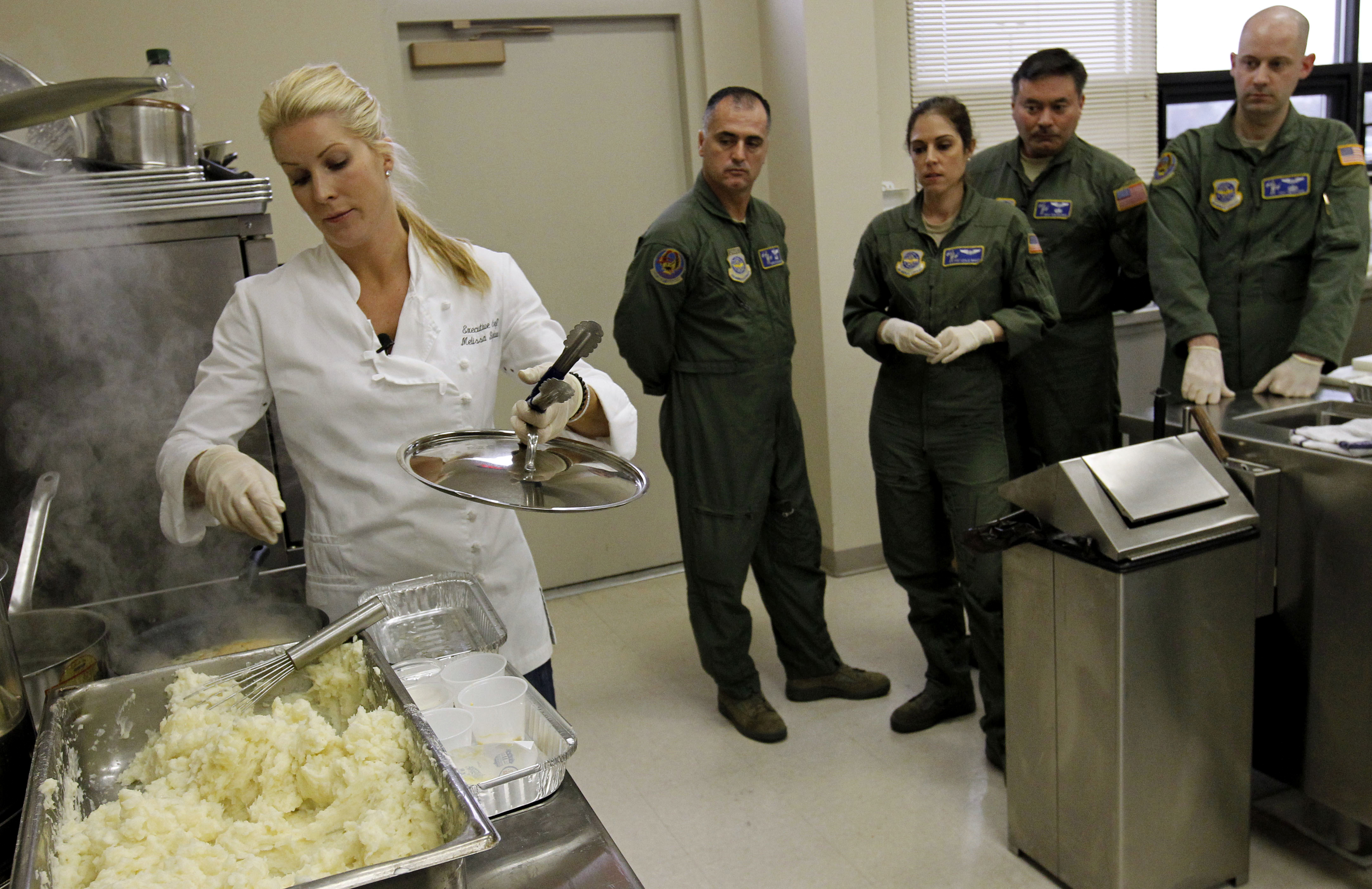 Σταματήστε να κλέβετε αντικείμενα από το Air Force One: Επίπληξη στους δημοσιογράφους του Λευκού Οίκου-2