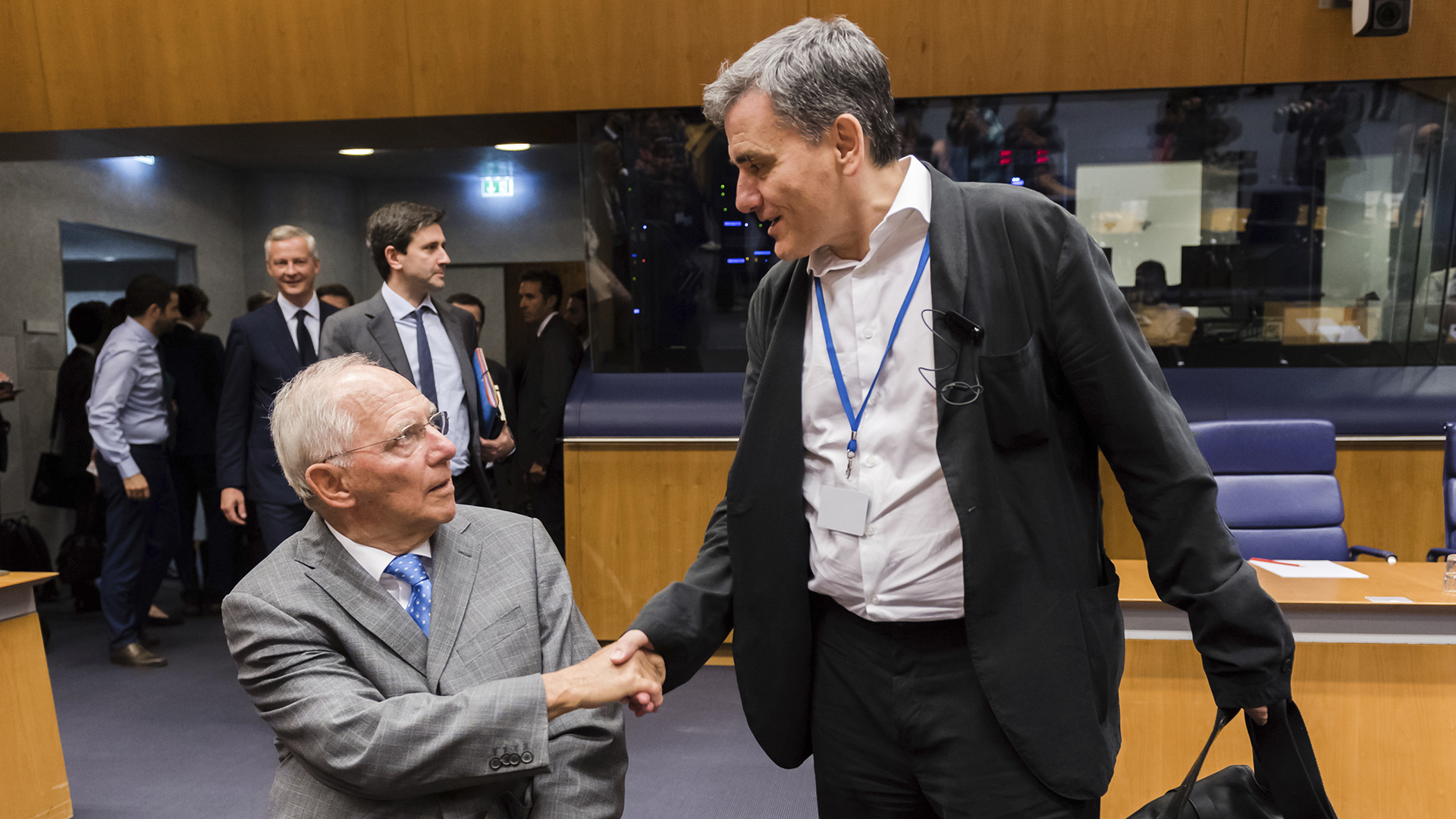 Τσίπρας, Τσακαλώτος και Βαρουφάκης «συνομιλούν» με τον Σόιμπλε για το 2015-2