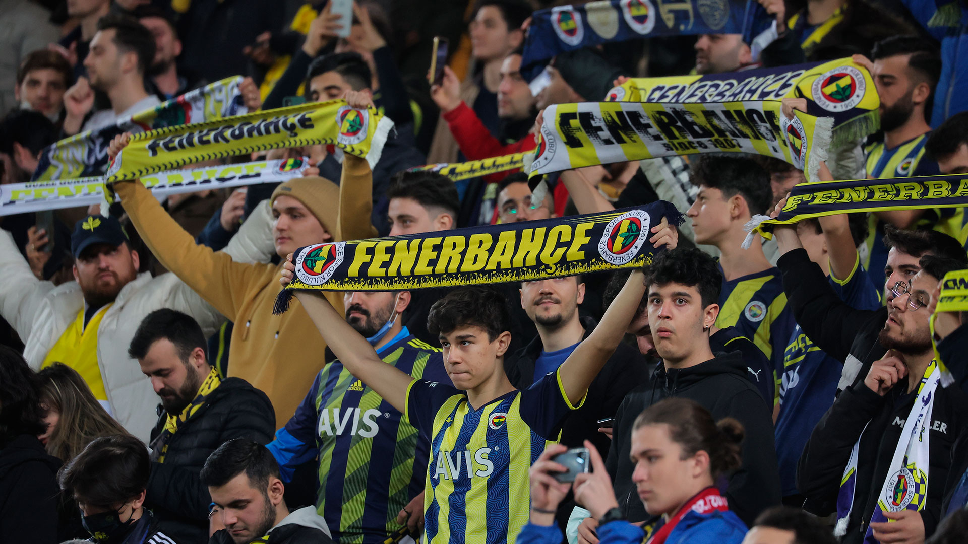 καζάνι-που-βράζει-η-φενέρμπαχτσε-λίγο-562967041