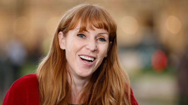 βρετανία-το-νο2-των-εργατικών-ερευνάτα-562978750