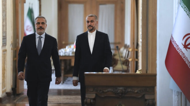 η-τουρκία-καλεί-το-ιράν-να-αποκλιμακώσ-562981639