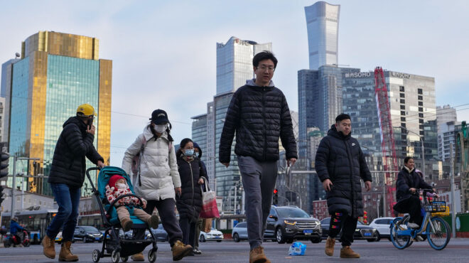 δεύτερη-υποβάθμιση-της-κινεζικής-οικ-562972477