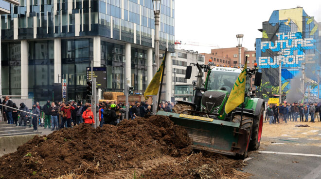 οι-ευρωπαίοι-αγρότες-πιέζουν-αποτελε-562964584