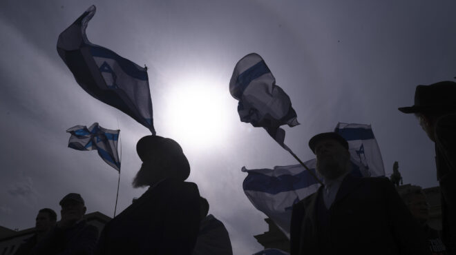 ισραήλ-η-easyjet-αναστέλλει-τις-πτήσεις-προς-562982605