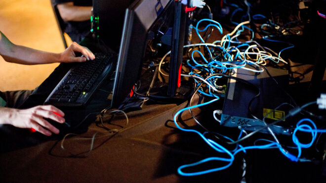 κατασκοπευτικό-θρίλερ-με-άρωμα-μόσχα-562977850