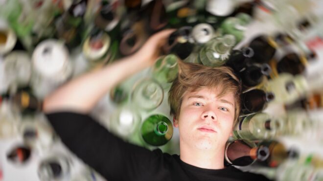 καμπανάκι-που-για-αλκοόλ-και-άτμισμ-562998175