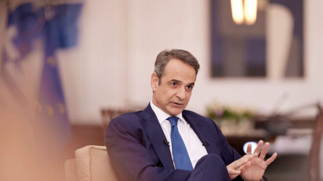 συνάντηση-μητσοτάκη-τουσκ-στη-βαρσο-562976086