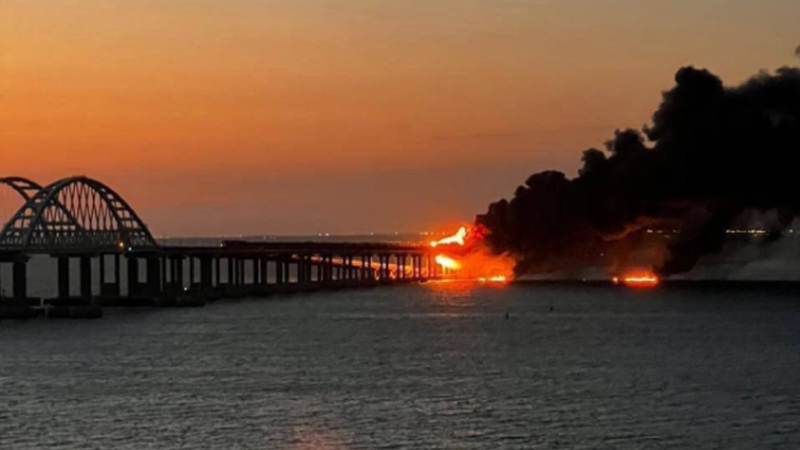 Ουκρανικές ένοπλες δυνάμεις: Θα καταστρέψουμε τη γέφυρα της Κριμαίας-1