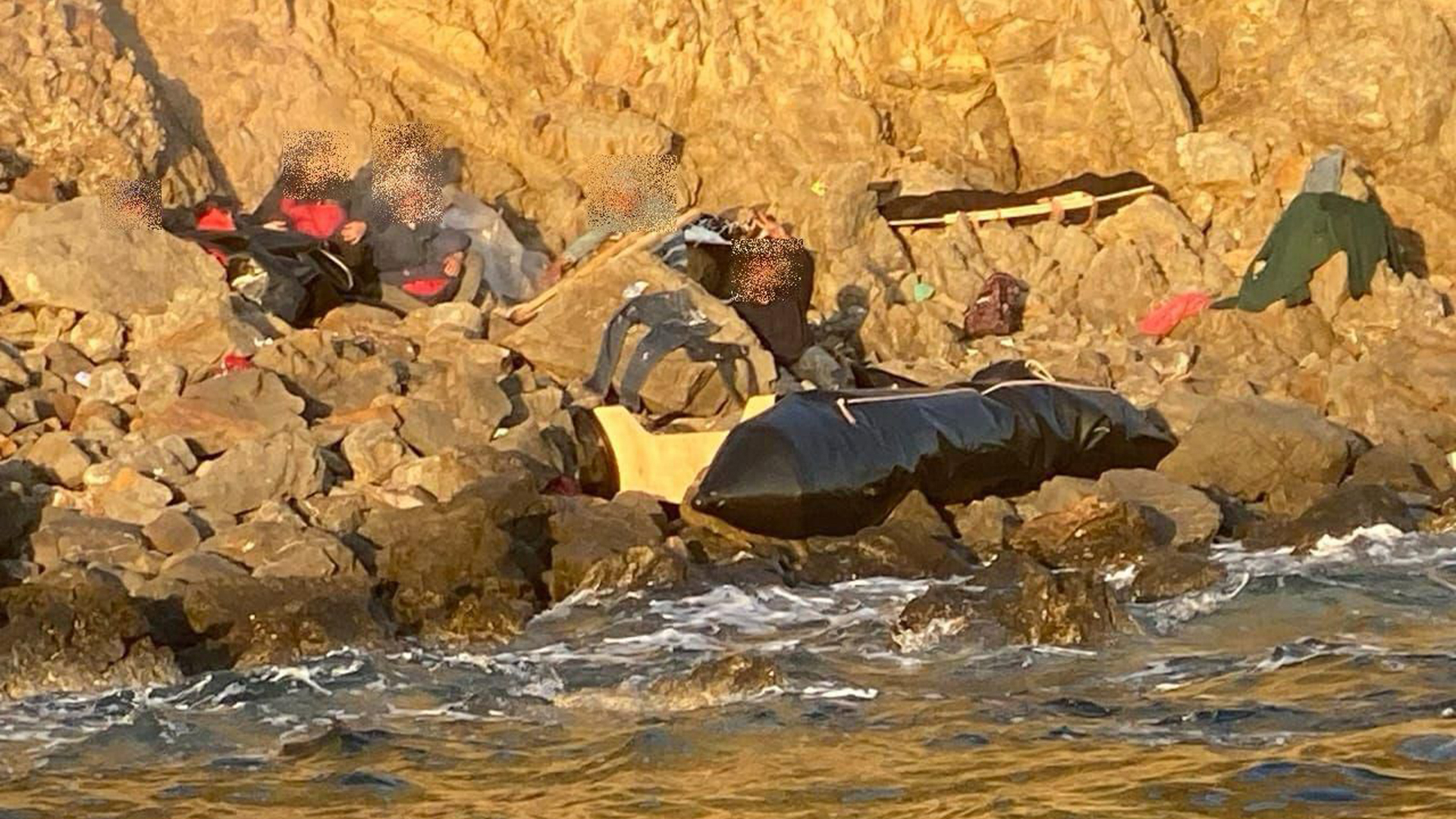 Χίος: Νεκρά τρία ανήλικα κορίτσια από το ναυάγιο σκάφους με μετανάστες-1