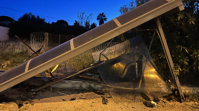 σοβαρό-τροχαίο-στο-μαρκόπουλο-ενας-562972015