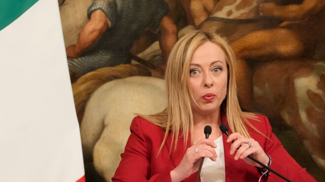 δημοσιογράφοι-της-ιταλικής-τηλεόρασ-563001337