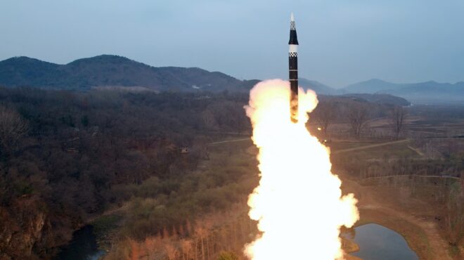 βόρεια-κορέα-ο-κιμ-επέβλεψε-άσκηση-πυ-562994074