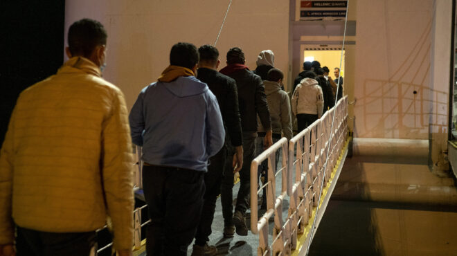 αποστολή-της-κ-στην-κρήτη-απέναντι-562962598