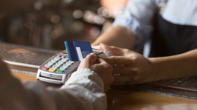 πλαφόν-στις-χρεώσεις-των-pos-ποιους-αφο-562996333