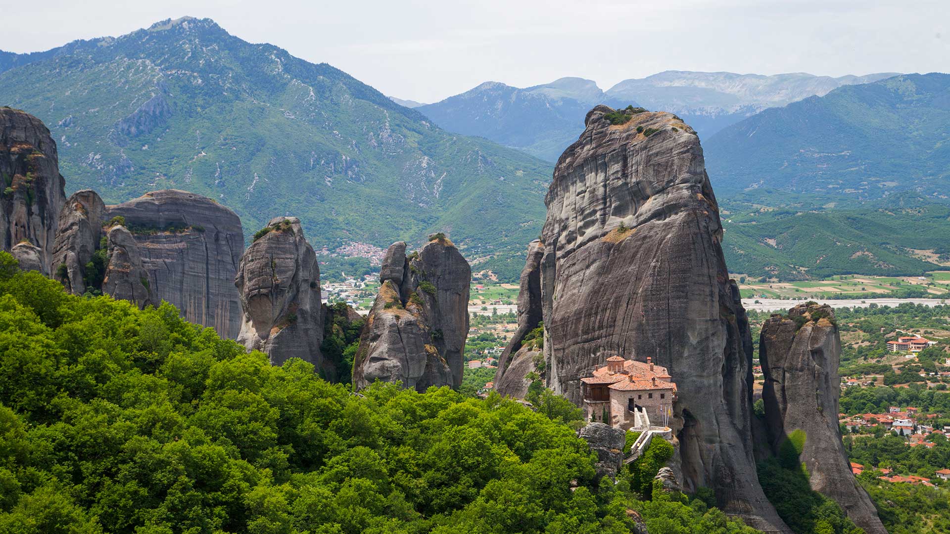 5 λόγοι για να ζήσετε το Πάσχα στα Μετέωρα-1
