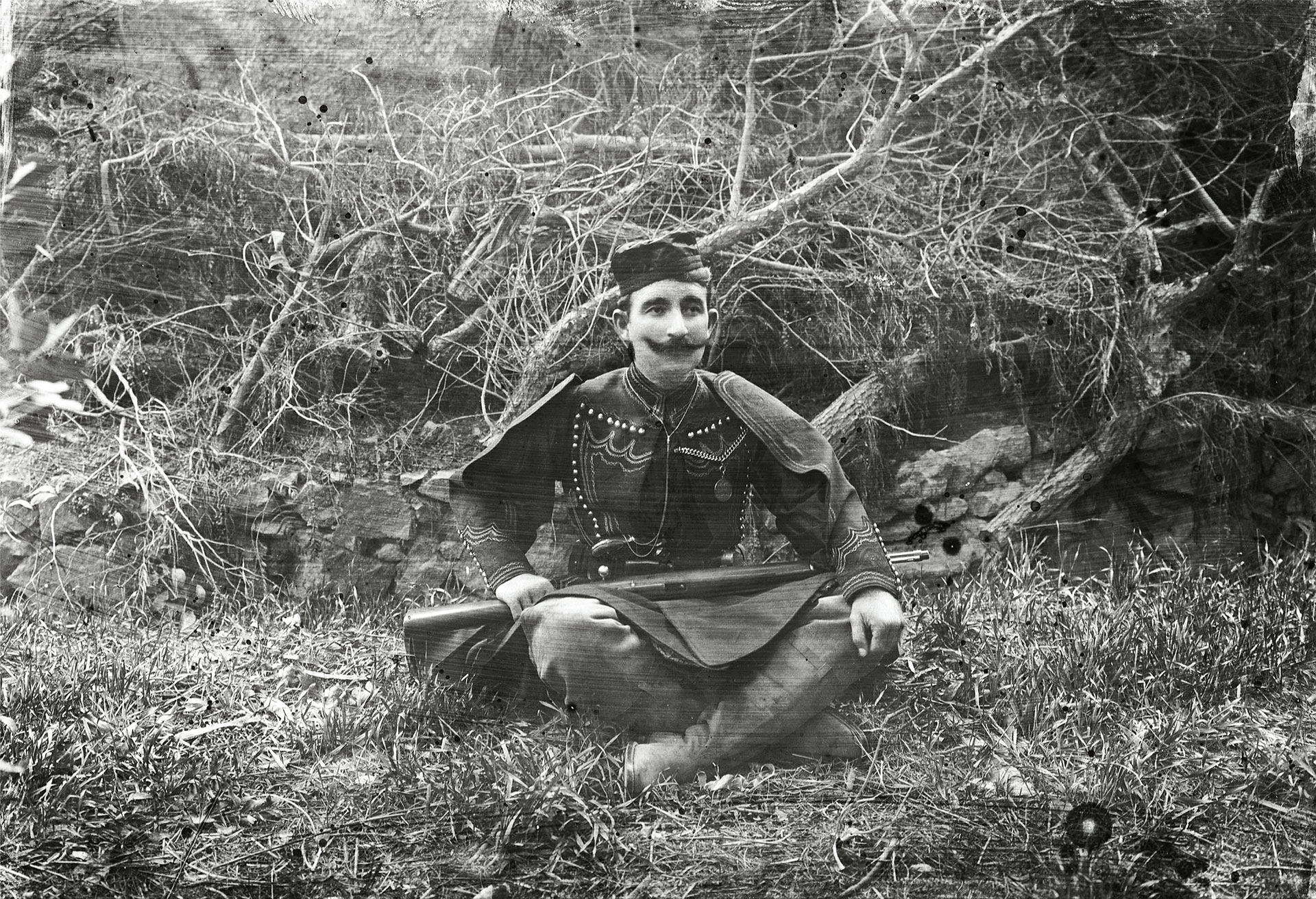 Γεώργιος Τσόντος Βάρδας – Από τον Μακεδονικό Αγώνα στη βασιλική Παλινόρθωση του 1935-1