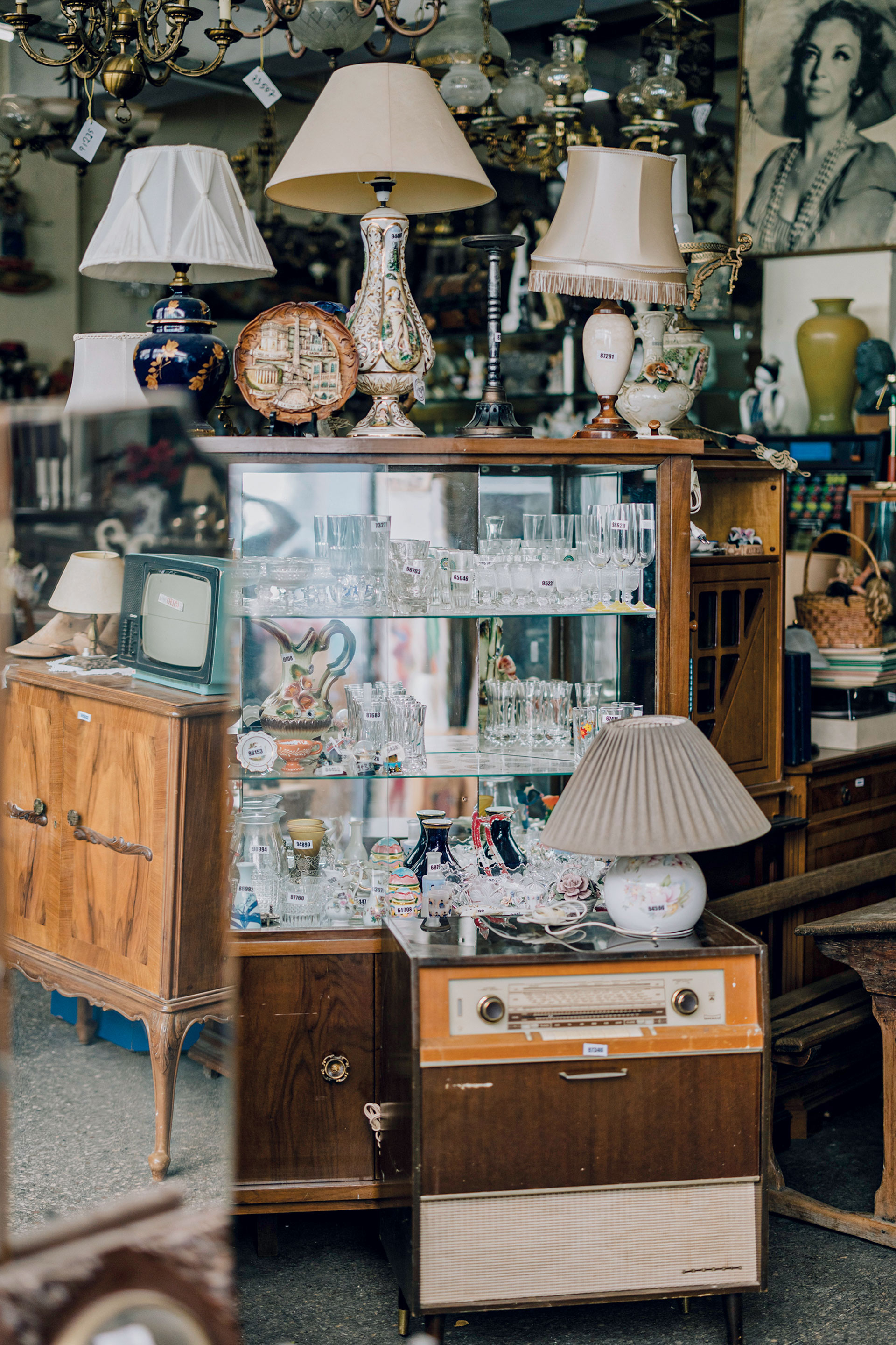 Πού ψωνίζουμε μεταχειρισμένα έπιπλα στην Αθήνα-2