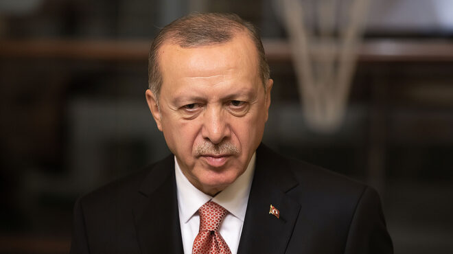 ο-ερντογάν-έβαλε-μόνος-του-φωτιά-563003197