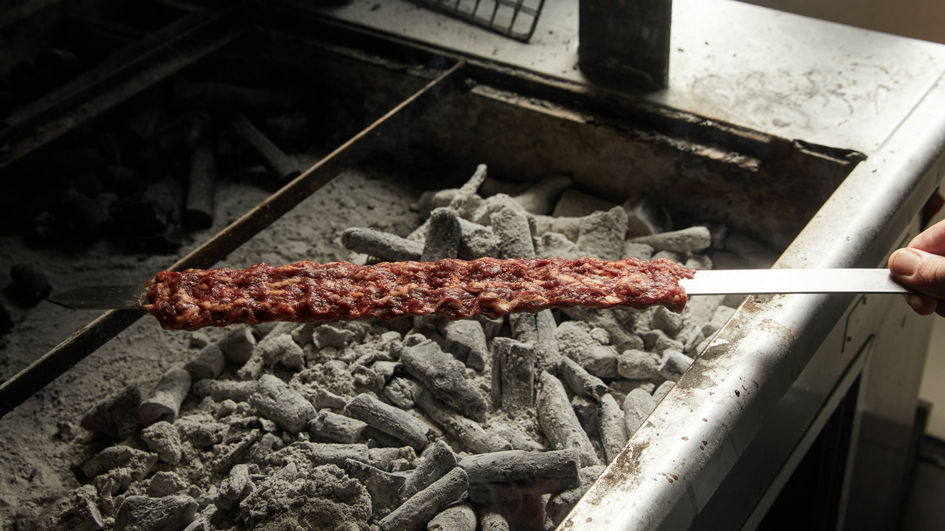 9 μαγαζιά για αυθεντικό κεμπάπ, από τα βάθη της Ανατολής στην Αθήνα-4
