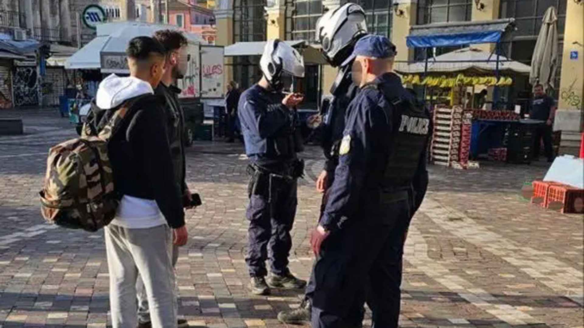 Επιχείρηση της ΕΛ.ΑΣ. στο κέντρο της Αθήνας – 57 συλλήψεις-2