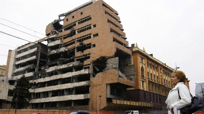 βελιγράδι-πύργος-τραμπ-στα-ερείπια-563006128