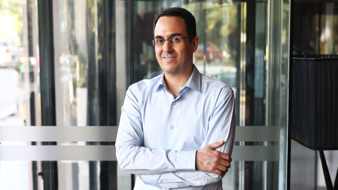 γκάντι-ορόν-στην-κ-αι-προς-όφελος-όλω-562991311