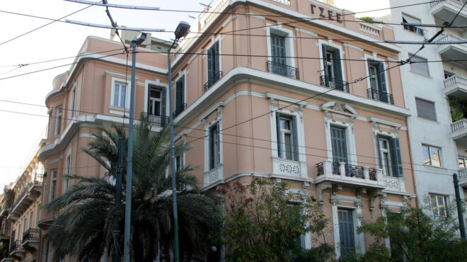 ο-εκδημοκρατισμός-του-συνδικαλισμού-562969498