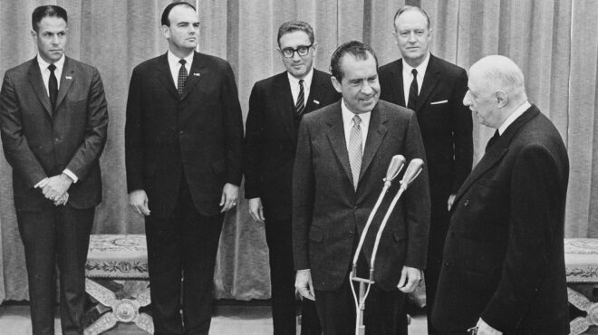 σαν-σήμερα-28-απριλίου-1969-ο-ντε-γκολ-παρα-562998856