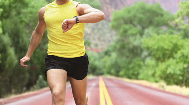 ευεργετική-η-επαφή-μας-με-το-χώμα-562963126