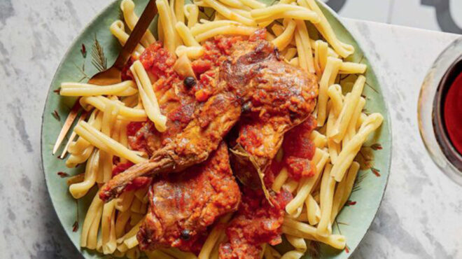 χιώτικα-μακαρόνια-του-σπάρτου-με-κουν-562969372