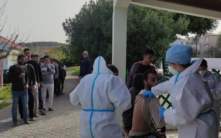 Στο Τομπρούκ, μία είναι η λέξη στα χείλη των μεταναστών: Γαύδος-10