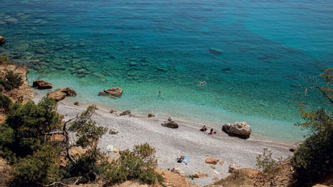 μία-κυριακή-στο-αγκίστρι-στο-ησυχαστή-562973122