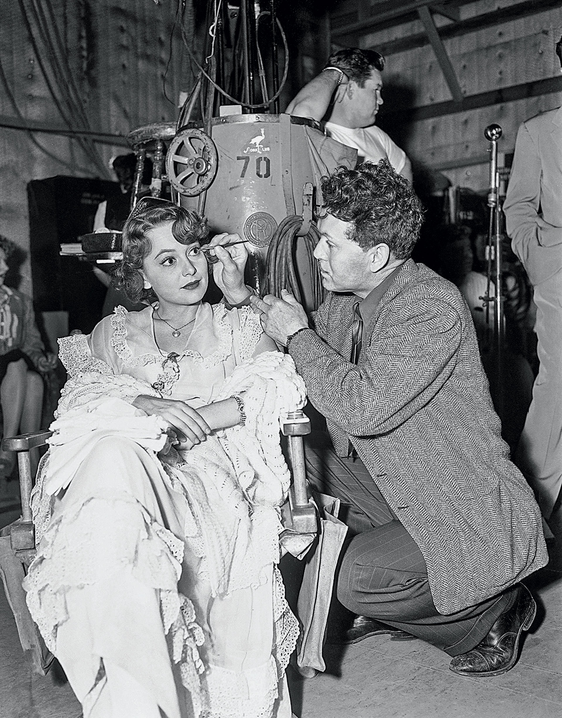 Ελένη Γ. Βλάχου – Από την χώραν των θαυμάτων-15